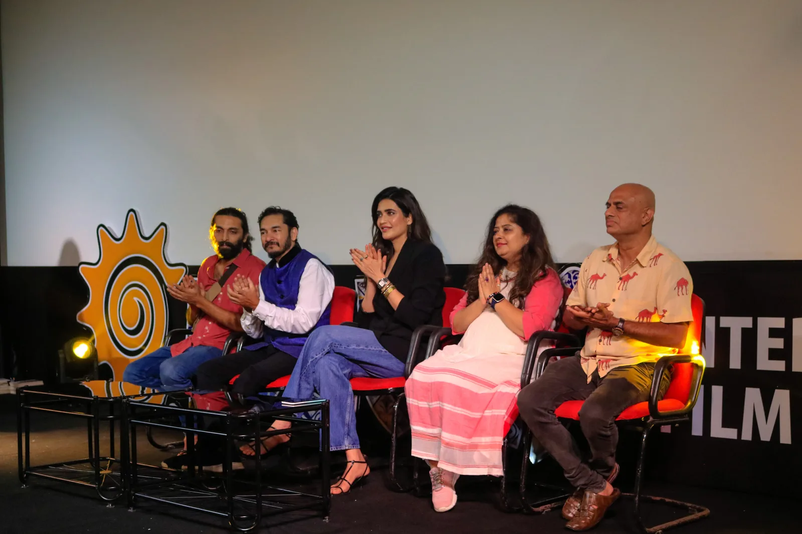 2 Amol Ajgaonkar with Chief GUest _Actor Karishma Tanna at WAVES Goa 2.0.jpg (1)