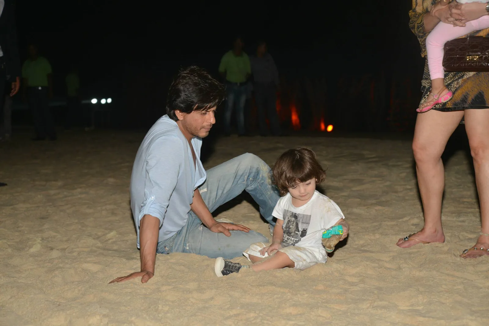2015-5-12--12-42-3-531_planet-hollywood-goa-launchapril15-29