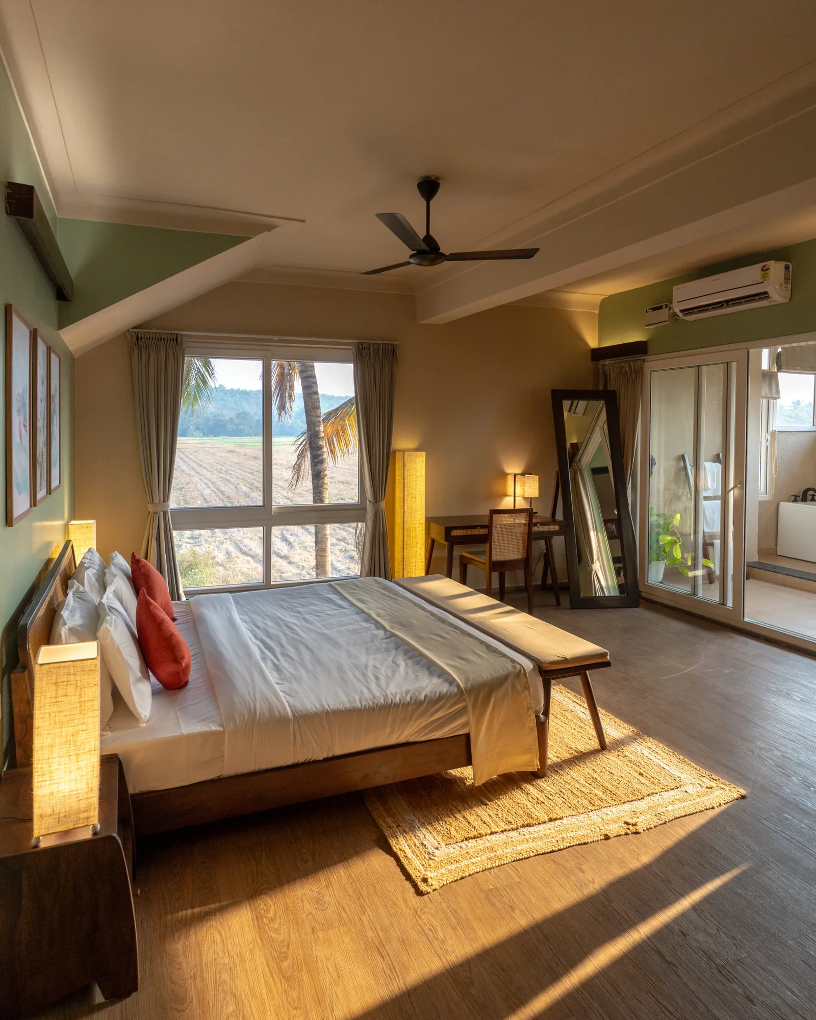 A stay wrapped in warm natural light (3)
