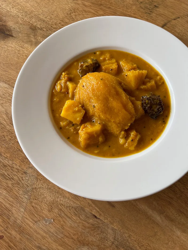 Ansache ani Amayache Tonak (Pineapple and Mango Curry)