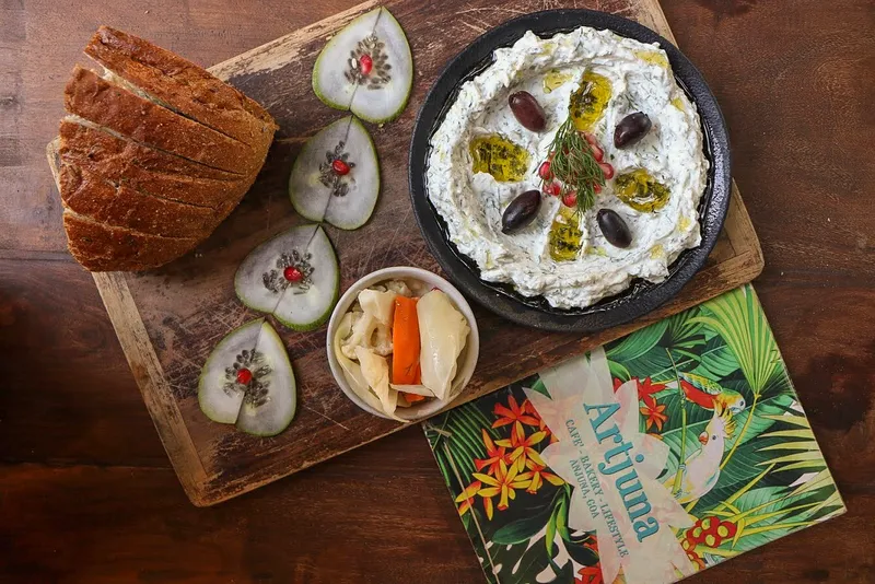 Artjuna-hummus