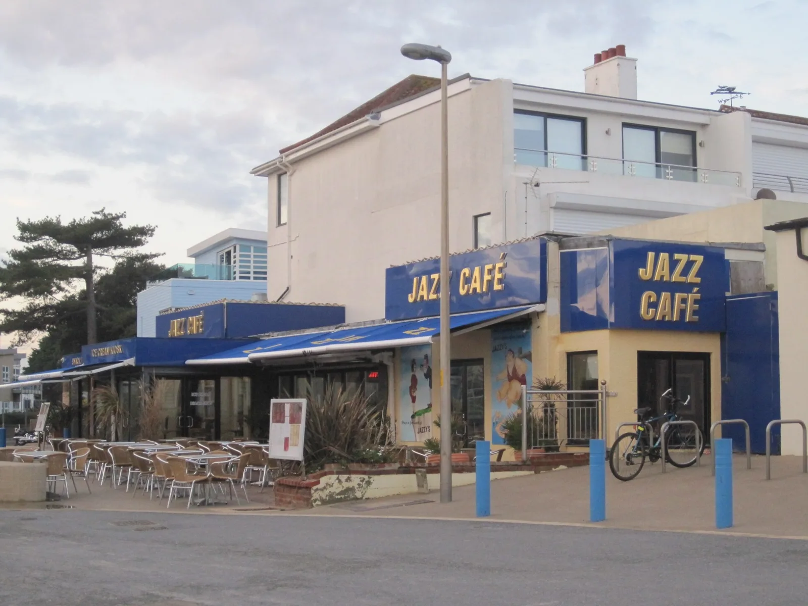 CAFE_JAZZ-min