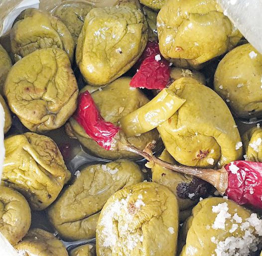Raw Mangoes in Goa