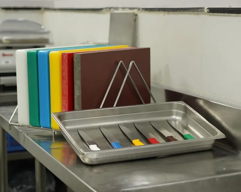 Colour-coded-knives-and-chopping-board-to-prevent-cross-contamination-1