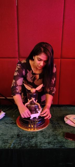 Crafted-a-magical-Harry-Potter-themed-wedding-cake-for-our-clients-from-Bombay