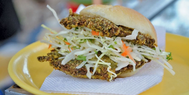 Beef Cutlet Bread at the Noronha's Corner Food Truck
