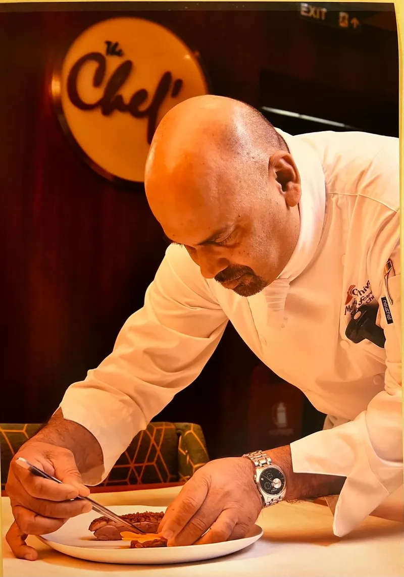 Founder-Chef-Menino-Fernandes-1