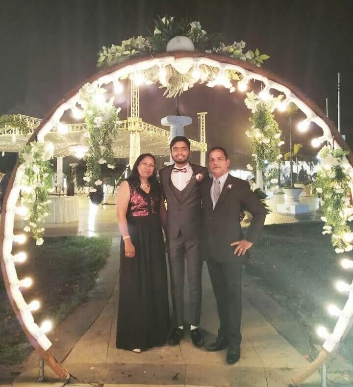 Dale with his parents