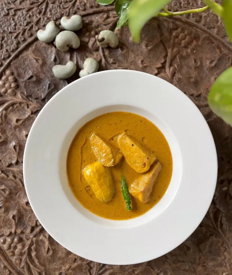 Kaazwachi Shaak (Cashew Curry)