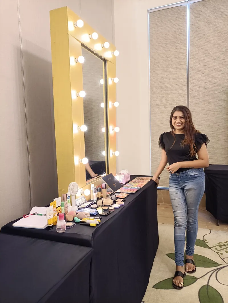 Khushbu during a Bridal Makeup booked by a client for hair and makeup to manage guest makeup 1
