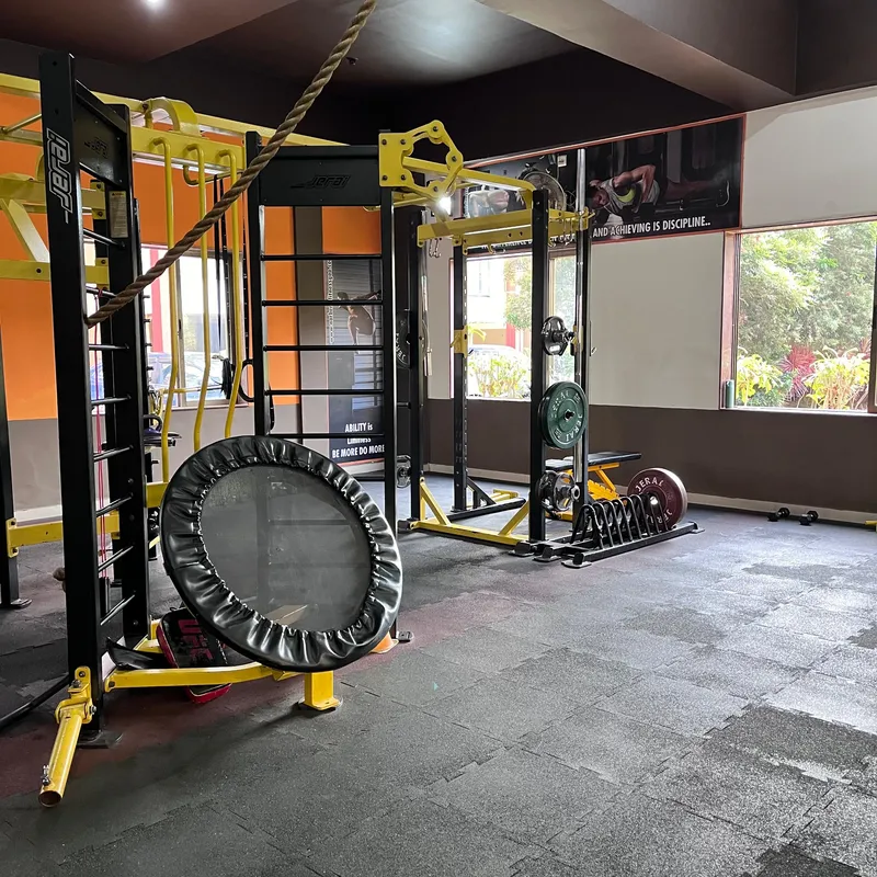 Norberts Fitness Studio Dona Paula CrossFit Area