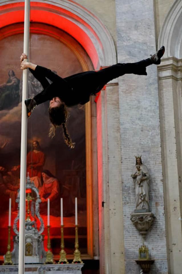 pole dance