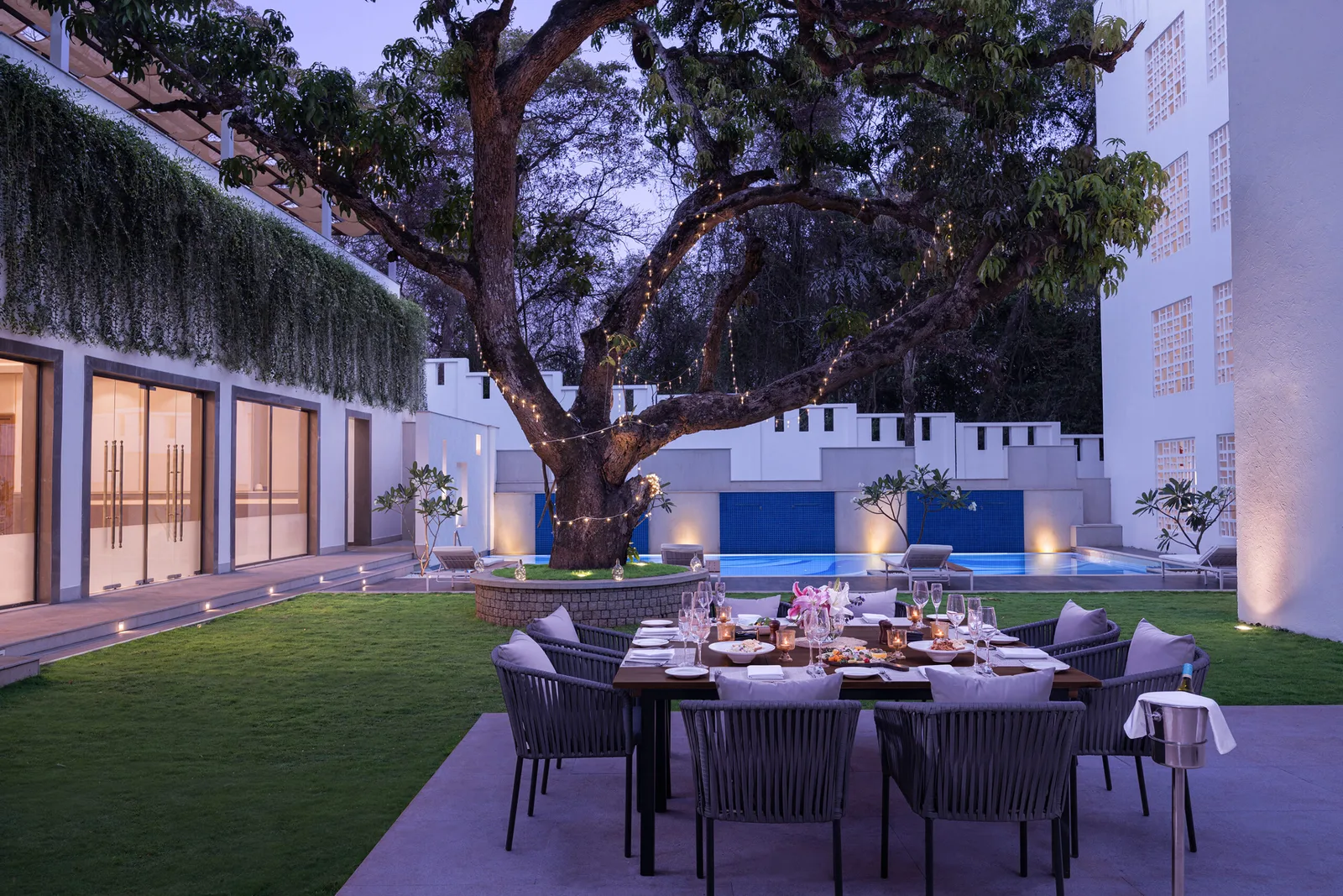 Poolside Dining The Yellow House