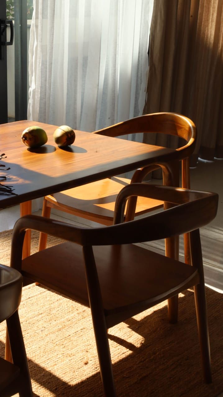 Seren Chair (1)
