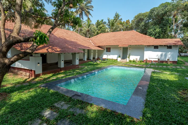 Stunning-pool-view