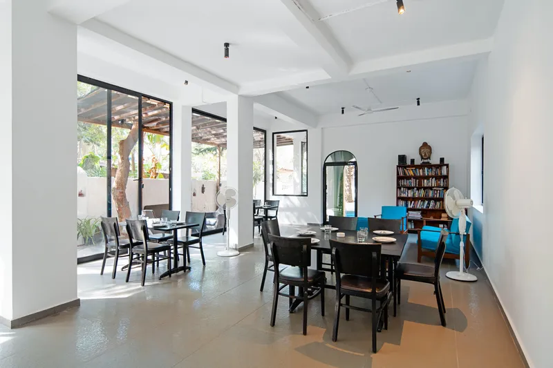 Water Boutique Villa Dining Area