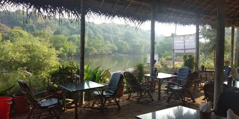 bay-corner-agonda-1