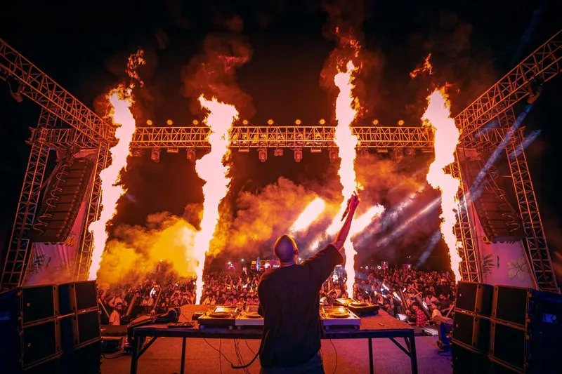 Chetan-Nishi ,DJ Nucleya ignites the stage