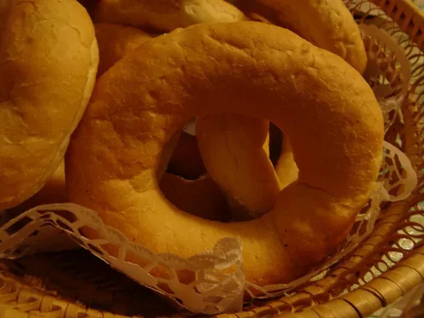 depositphotos_243766028-stock-photo-group-tasty-pretzels