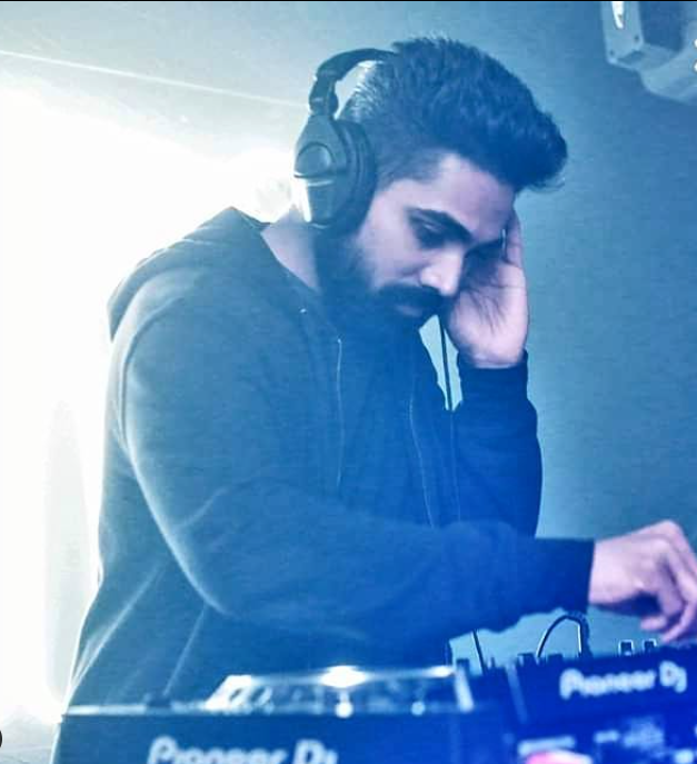 how-much-do-djs-charge-for-a-party