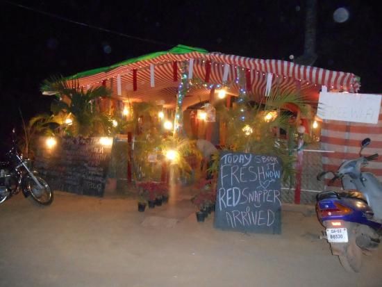 harry-s-bar-restaurantNEW6-min