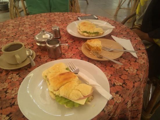 lila-cafe-min
