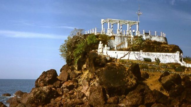 Dona Paula jetty