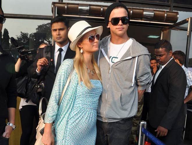 paris_hilton-1_660_120112020603