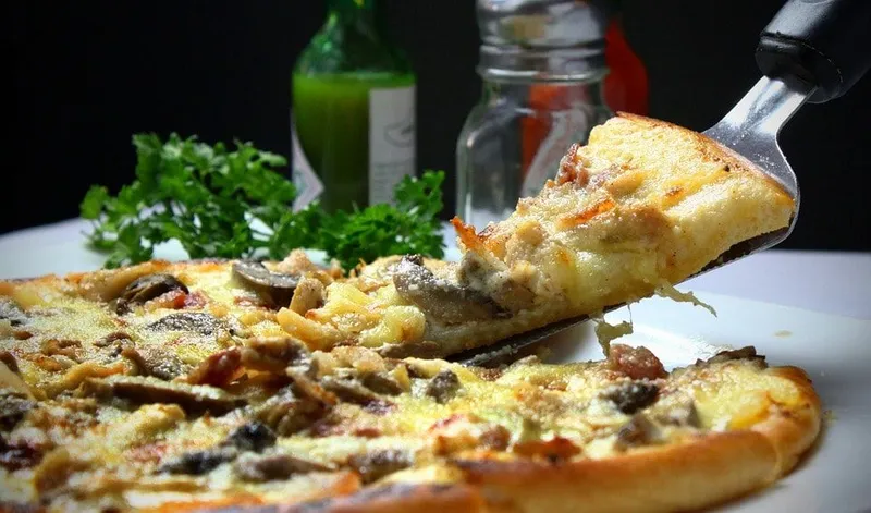 scirocco-pizzeria-min